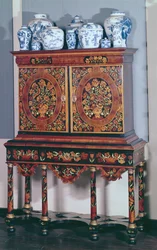 Schrank auf Ständer, 1685-1700